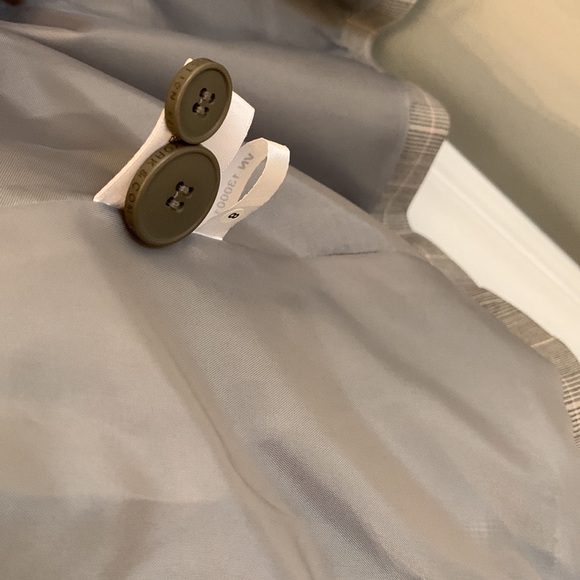 New York & Company stretch blazer. Gray with soft pink . Size 4 - Picture 9 of 11